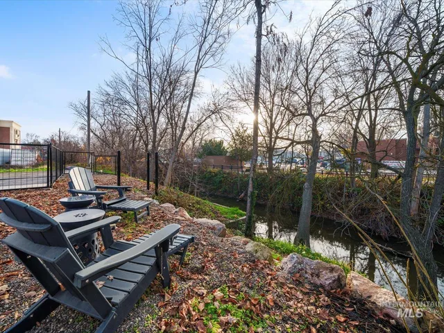 $3,800,800 | 128 South Eagle Road, Eagle, ID 83616