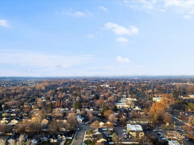 $3,800,800 | 128 South Eagle Road, Eagle, ID 83616