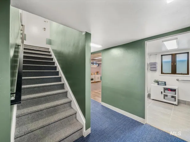 $3,800,800 | 128 South Eagle Road, Eagle, ID 83616