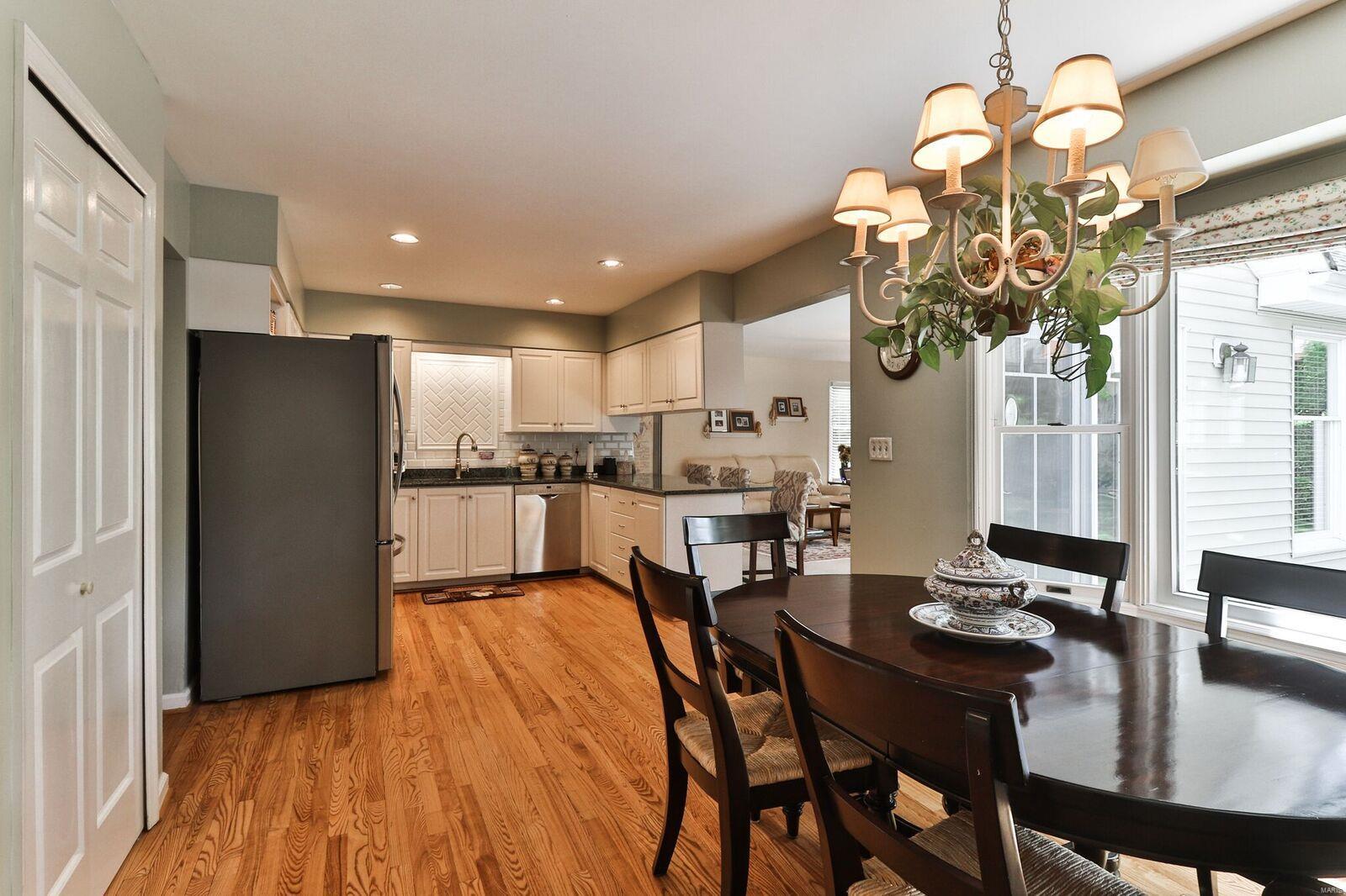 667 Waterford Ridge Drive Ballwin, MO 63021 - Photo 11 of 30 Gallery Image 11