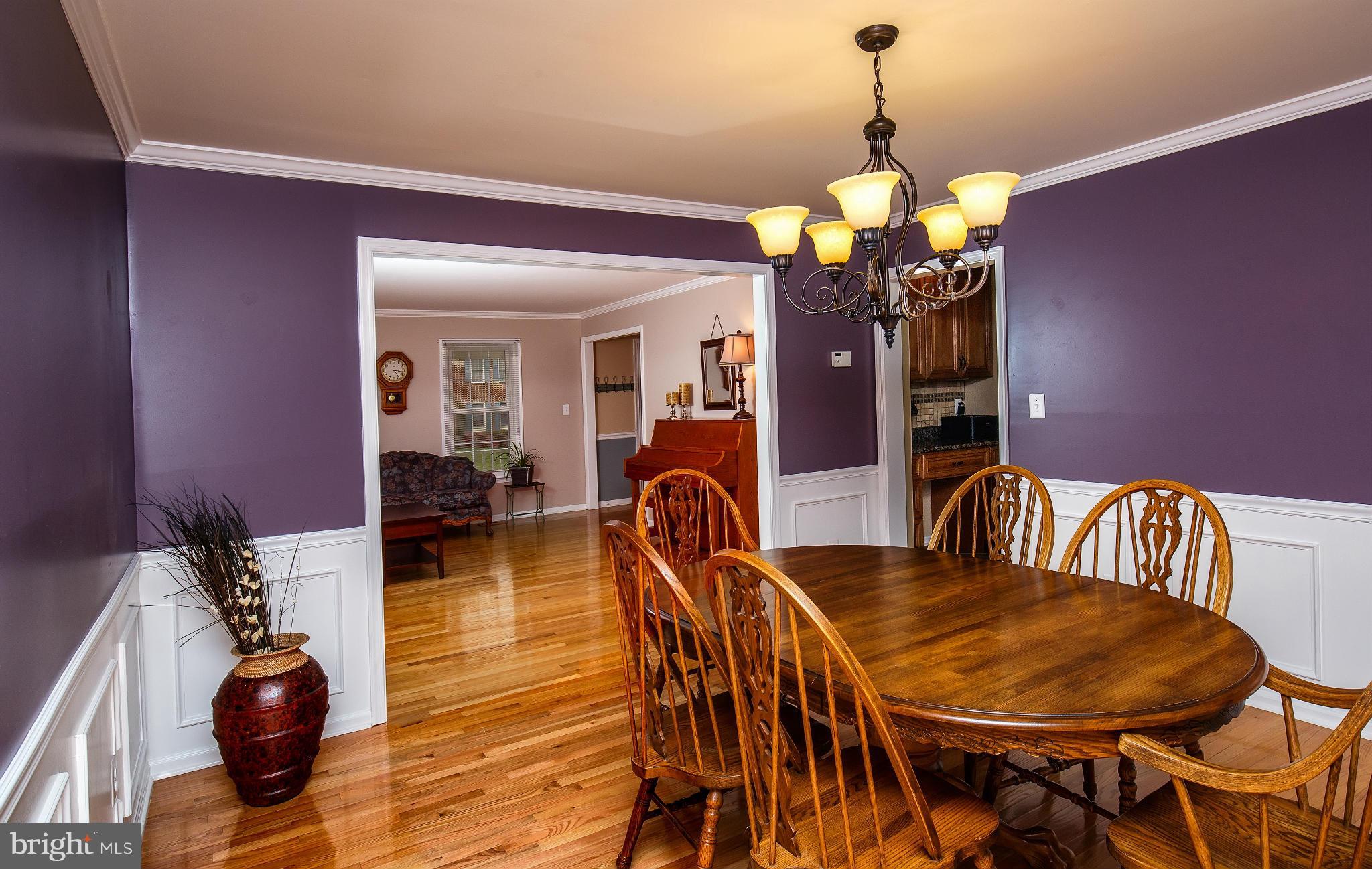 9366 River Crest Road Manassas, VA 20110 - Photo 16 of 30 Nice space for dining!