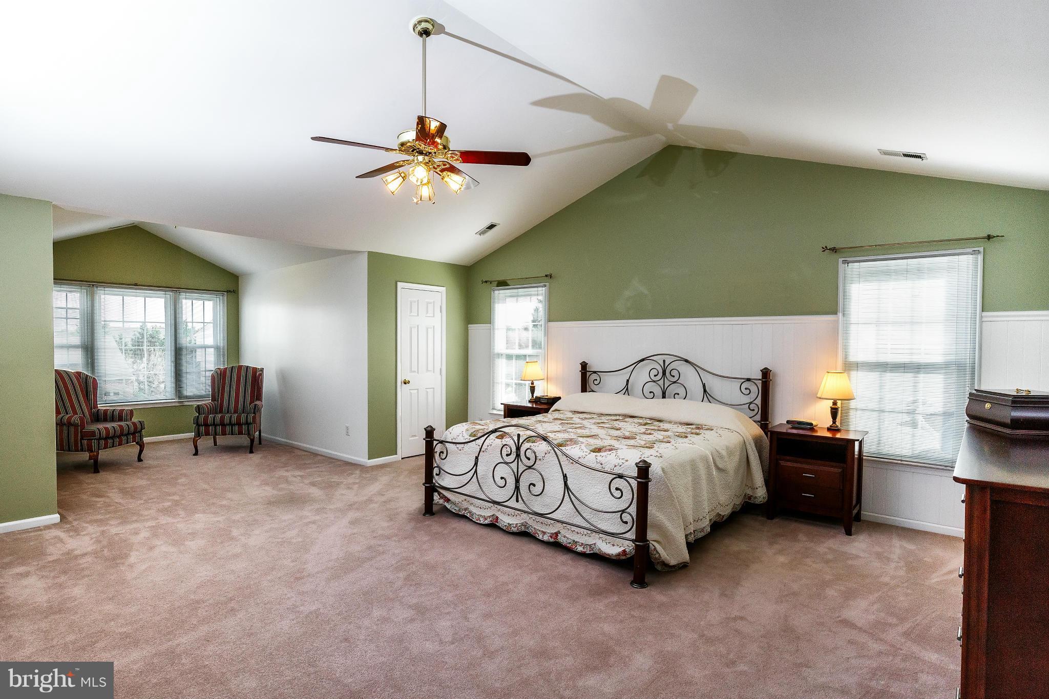 9366 River Crest Road Manassas, VA 20110 - Photo 18 of 30 Divine Master Bedroom!