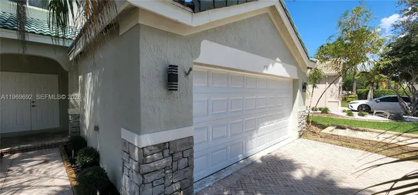 $5,200 | 833 Vista Meadows Drive, Weston, FL 33327