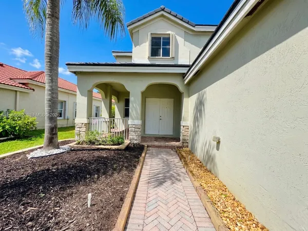 $5,200 | 833 Vista Meadows Drive, Weston, FL 33327