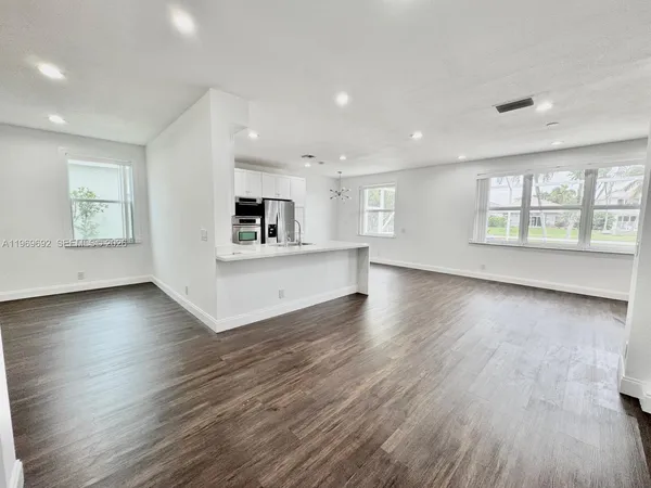 $5,200 | 833 Vista Meadows Drive, Weston, FL 33327