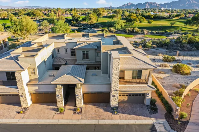$1,095,000 | 1102 Retreat Circle, Palm Desert, CA 92260