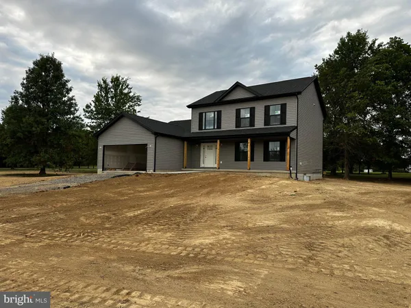 $614,900 | 211 Hollis Drive, Gerrardstown, WV 25420