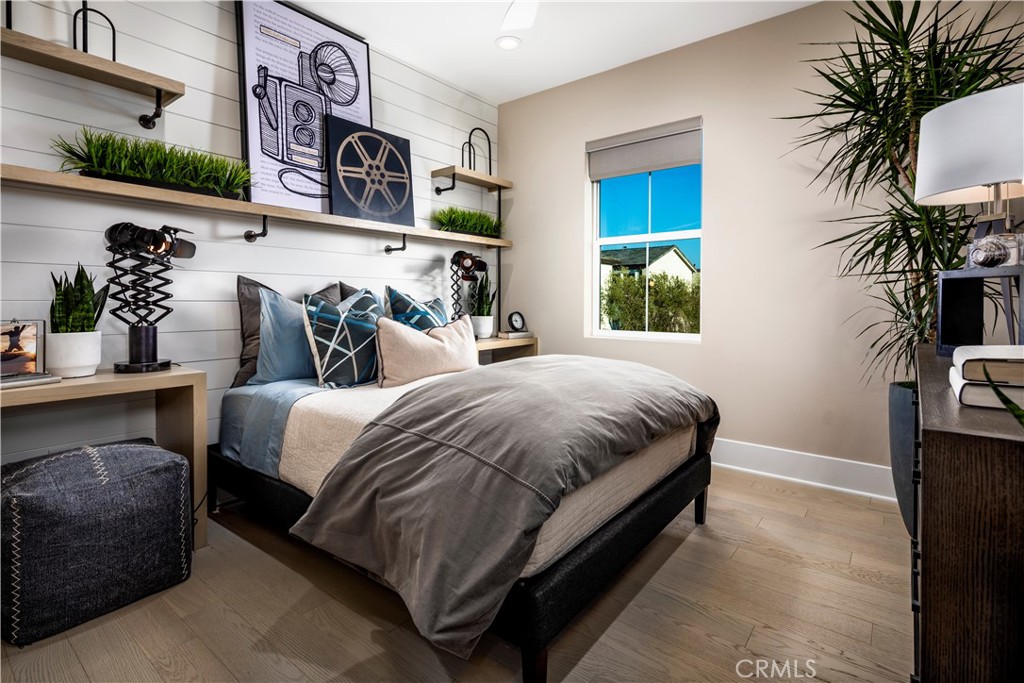 180 Amber Oak Lake Forest, CA 92630 - Photo 13 of 19 Bedroom #3