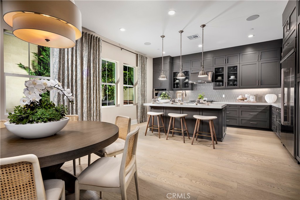 180 Amber Oak Lake Forest, CA 92630 - Photo 2 of 19 Dining room to Kitchen