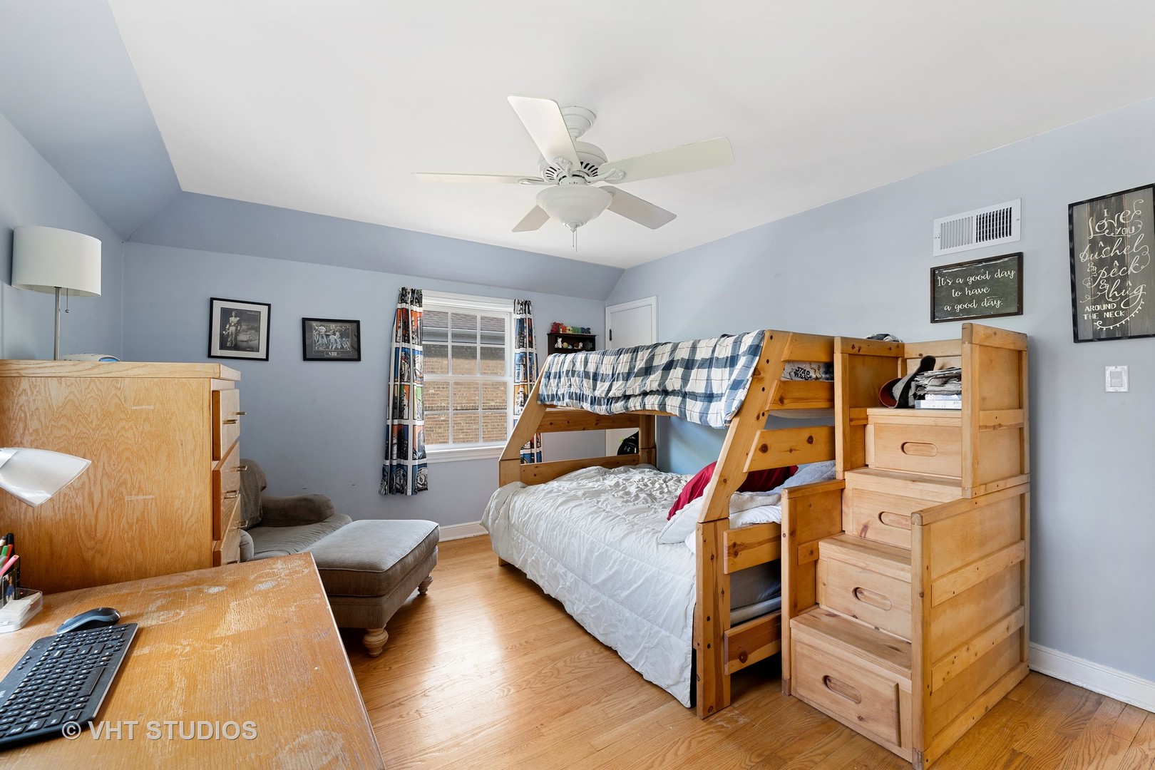 563 Selborne Road Riverside, IL 60546 - Photo 13 of 19