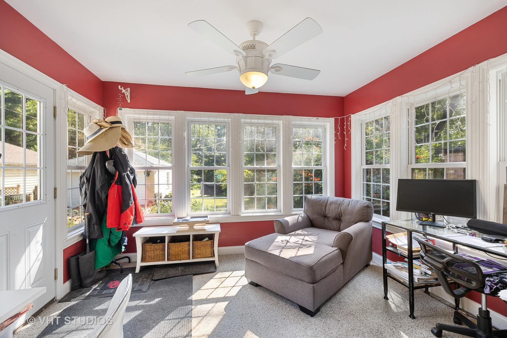 563 Selborne Road Riverside, IL 60546 - Photo 5 of 19