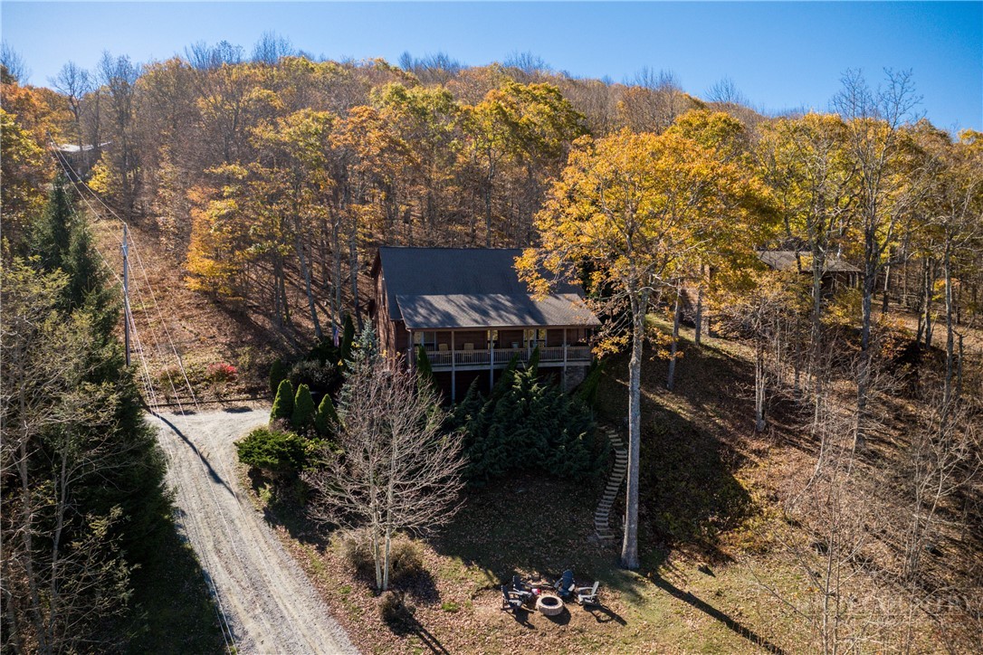 359 Running Deer Trail Boone, NC 28607 - Photo 30 of 35 Gallery Image 30