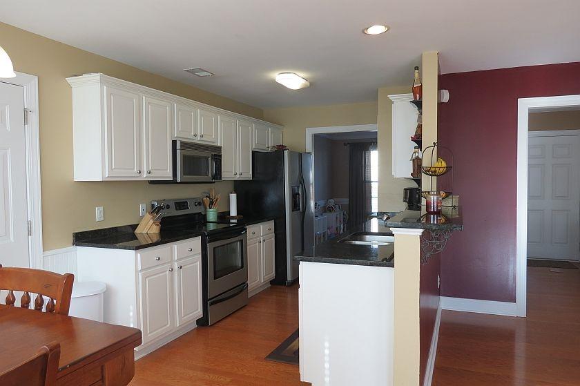 331 Carriage Wheel Road Moncks Corner, SC 29461 - Photo 7 of 34 Kitchen1