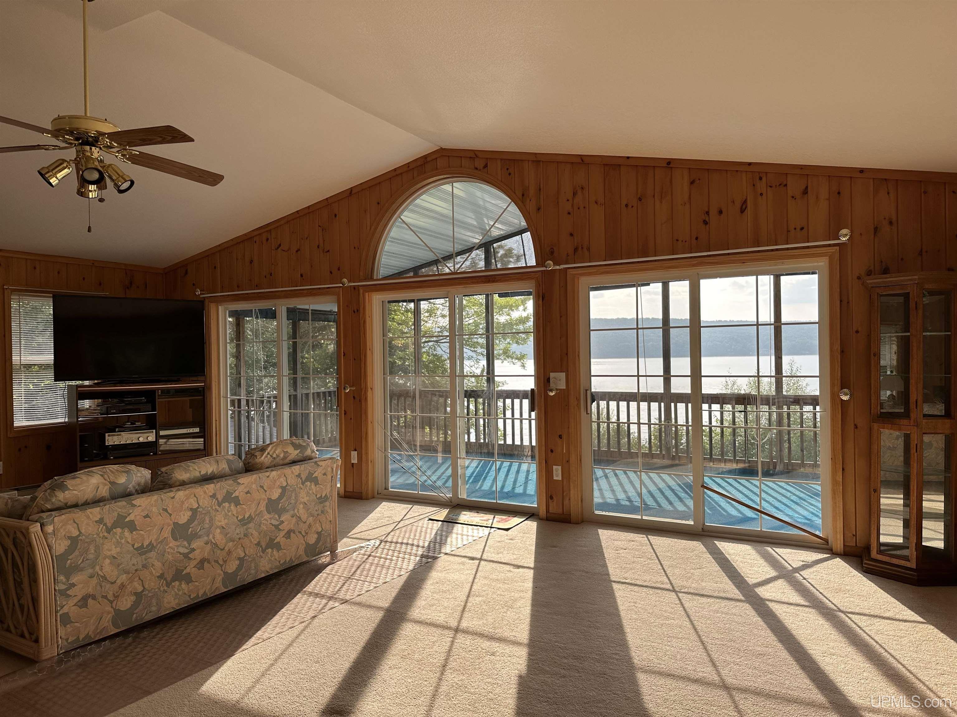 9167 East Shore Road Marenisco, MI 49947 - Photo 4 of 60