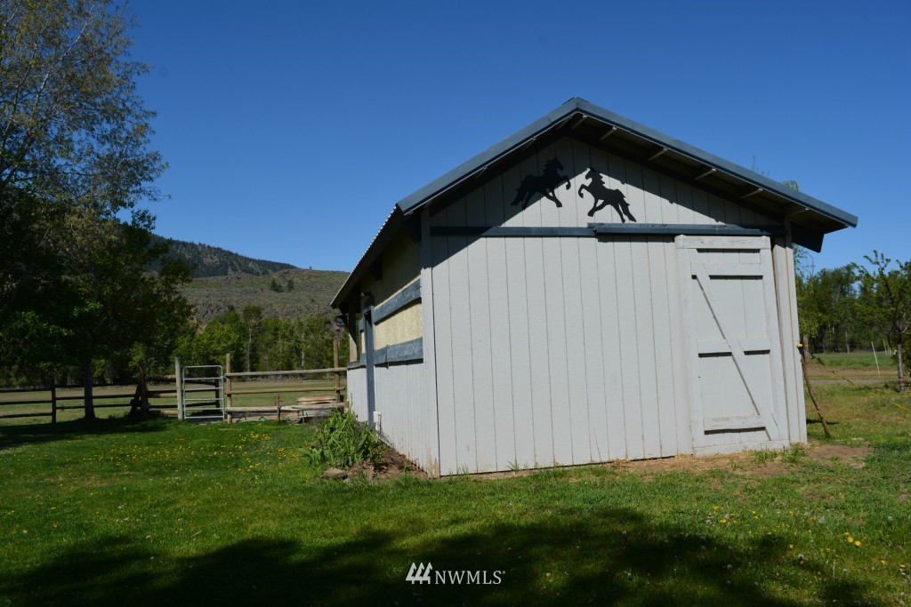 18 Beaver Pond Road Twisp, WA 98856 - Photo 21 of 25
