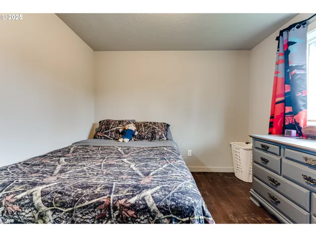 $429,000 | 460 Meadow Lane, Creswell, OR 97426