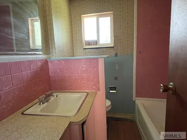 $915,000 | 170 North 400 West, Blackfoot, ID 83221