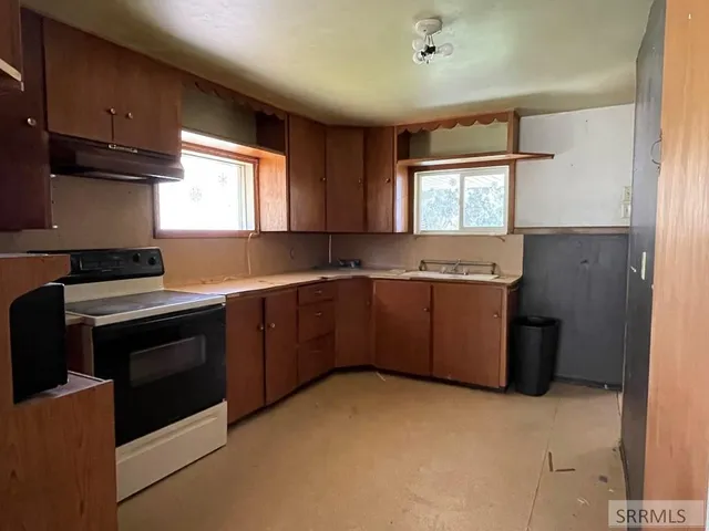 $915,000 | 170 North 400 West, Blackfoot, ID 83221