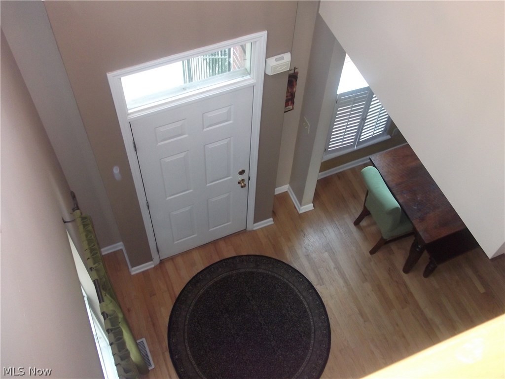 609 Literary Road Cleveland, OH 44113 - Photo 3 of 32 Gallery Image 3