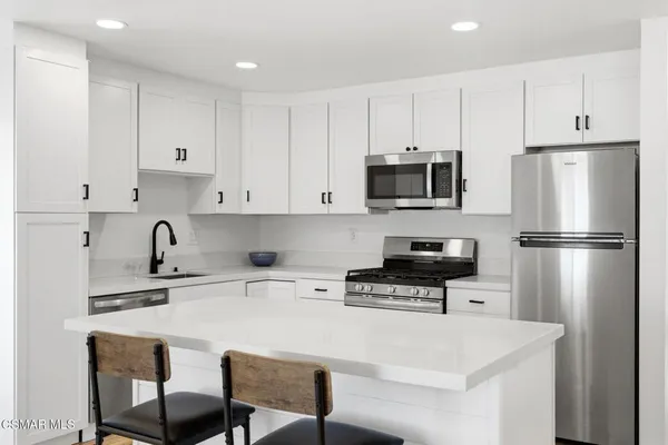 $390,000 | 15750 Arroyo Drive, Unit 62, Moorpark, CA 93021