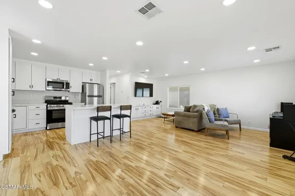 $390,000 | 15750 Arroyo Drive, Unit 62, Moorpark, CA 93021