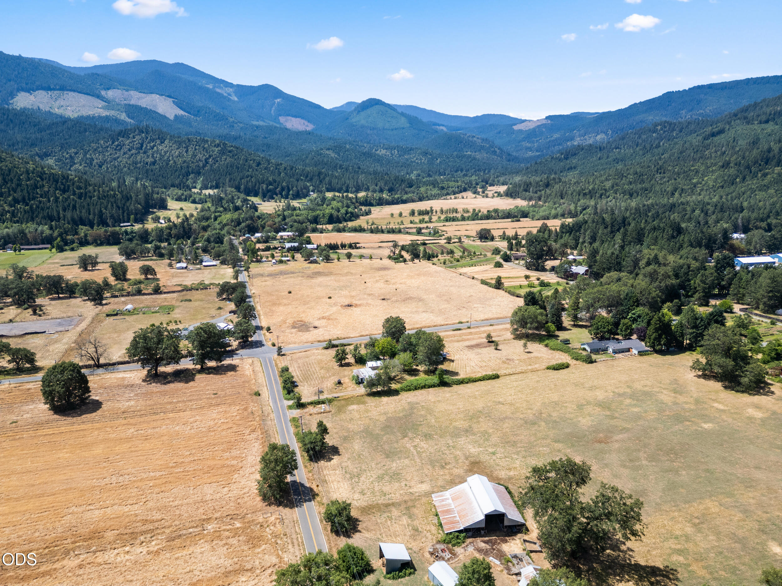 2670 Kincaid Road Williams, OR 97544 - Photo 9 of 17