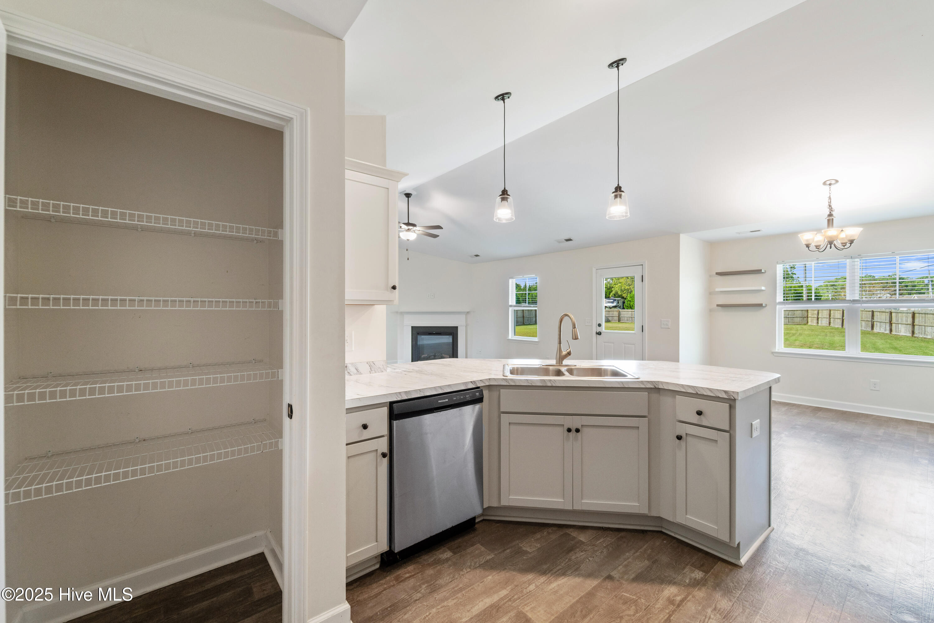 600 Osprey Landing Drive Holly Ridge, NC 28445 - Photo 14 of 28 DSC08114