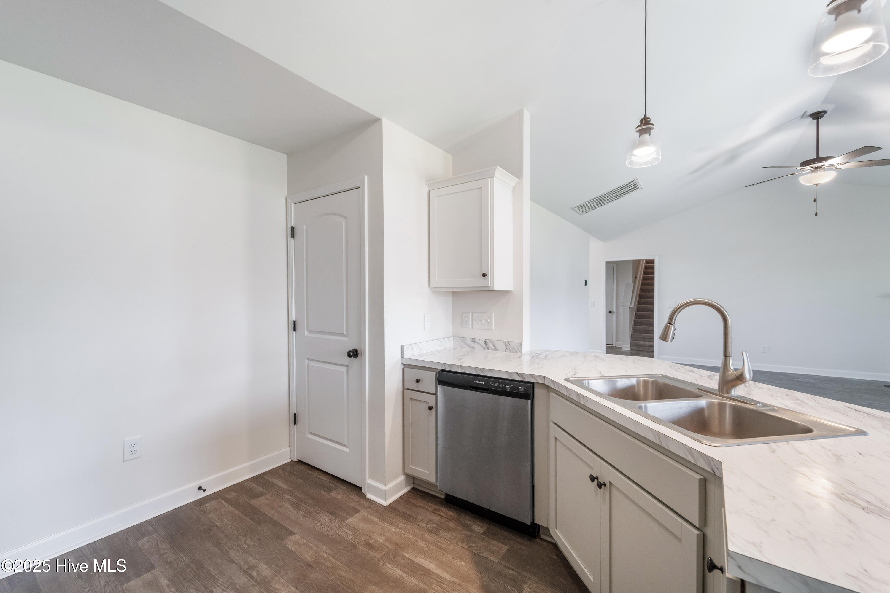 600 Osprey Landing Drive Holly Ridge, NC 28445 - Photo 18 of 28 DSC08141