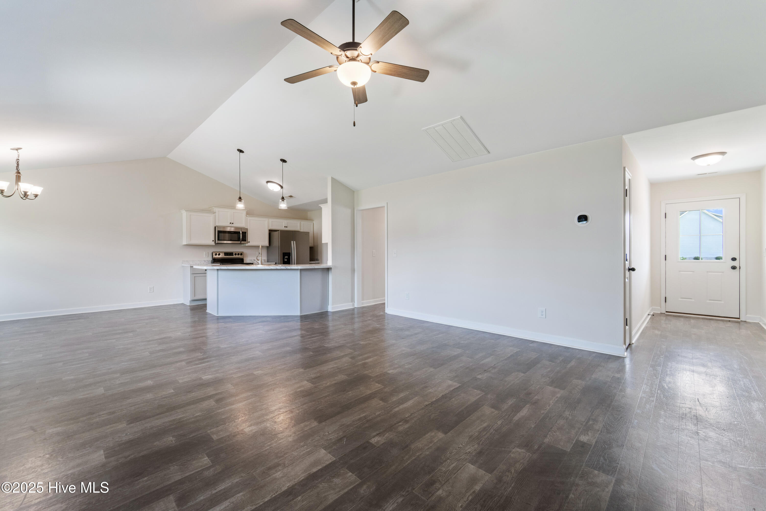 600 Osprey Landing Drive Holly Ridge, NC 28445 - Photo 6 of 28 DSC08051