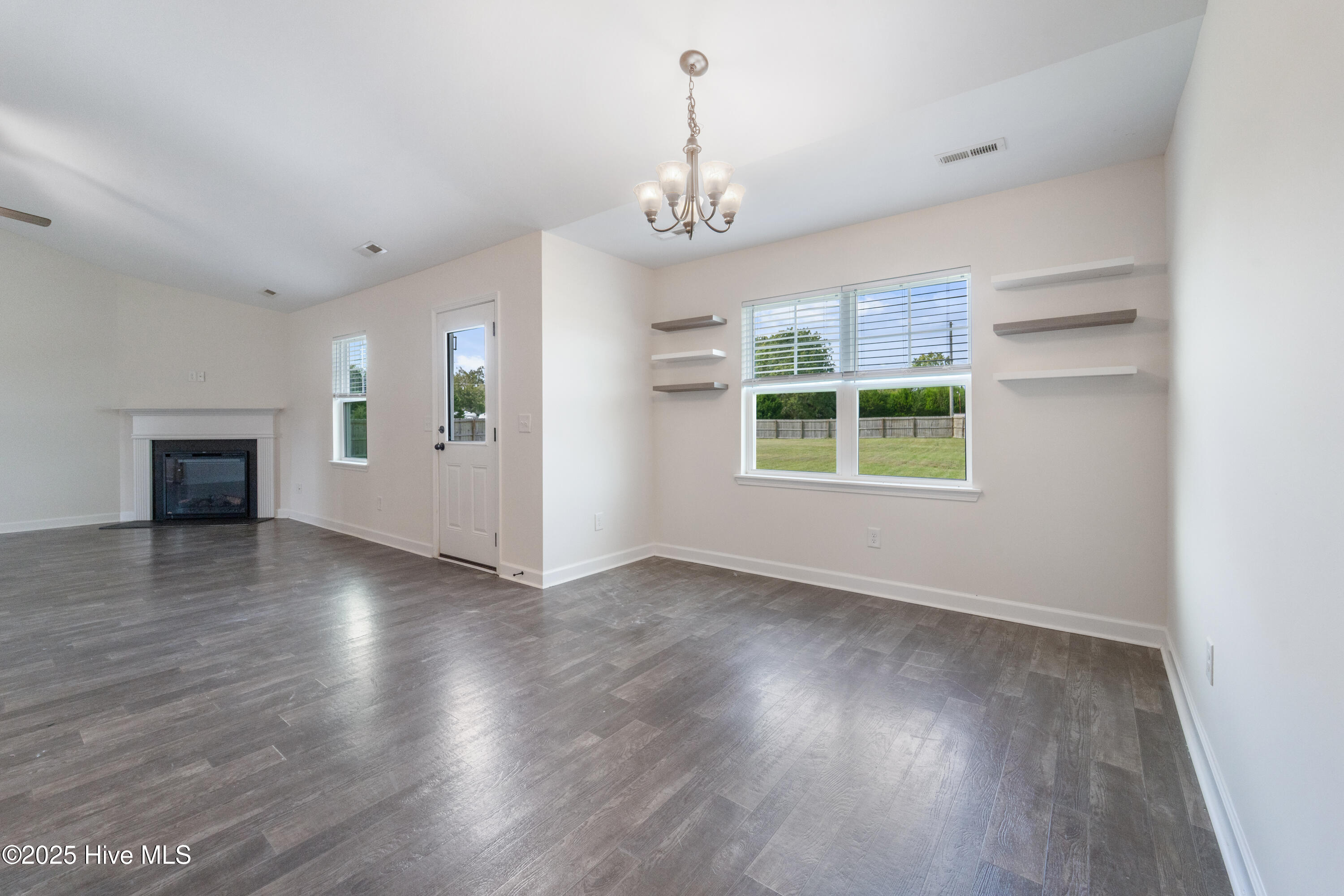 600 Osprey Landing Drive Holly Ridge, NC 28445 - Photo 8 of 28 DSC08075