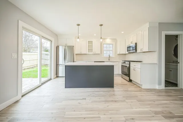 $729,900 | 14 Marston Avenue, Hyannis, MA 02601