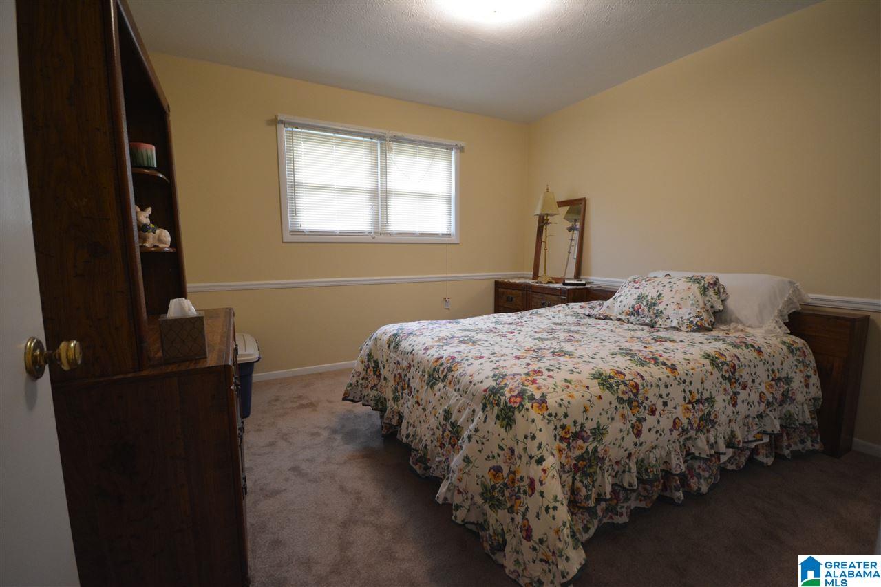 209 Oak Road Anniston, AL 36206 - Photo 10 of 21