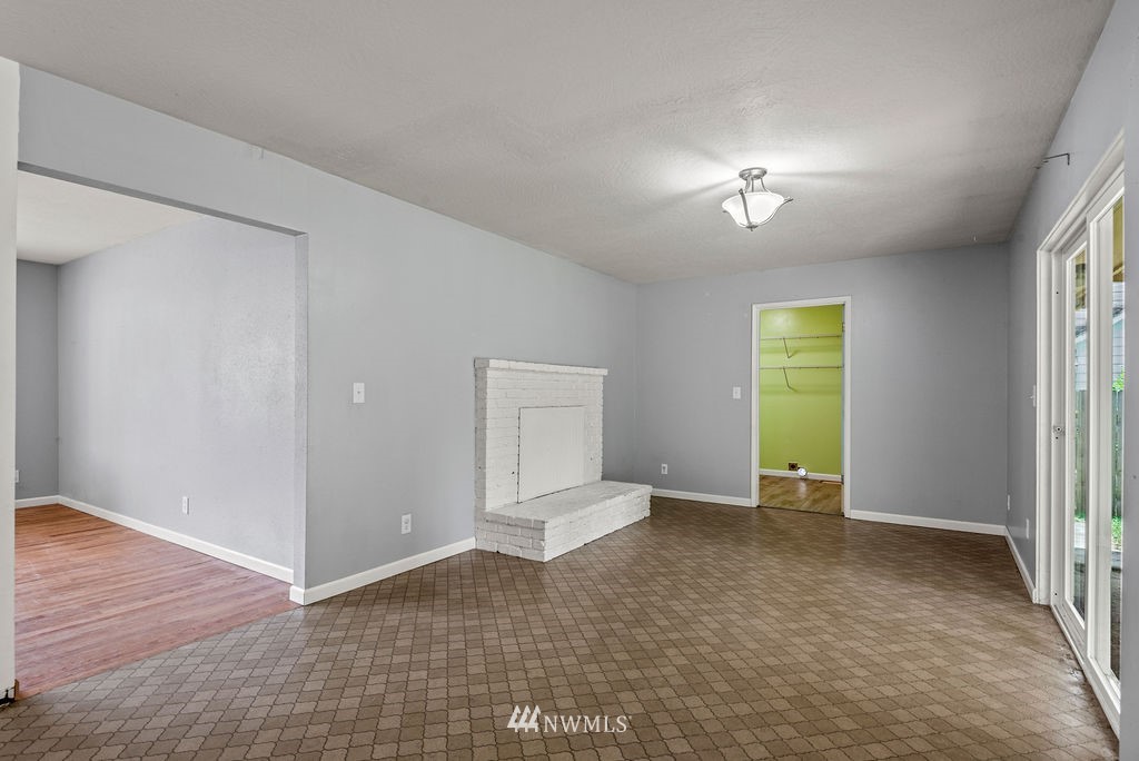 3233 Virginia Way Longview, WA 98632 - Photo 14 of 32 Gallery Image 14