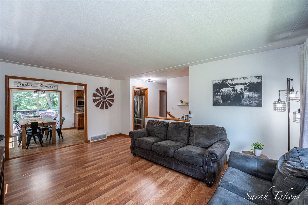 3860 East Pontaluna Road Fruitport, MI 49415 - Photo 7 of 53