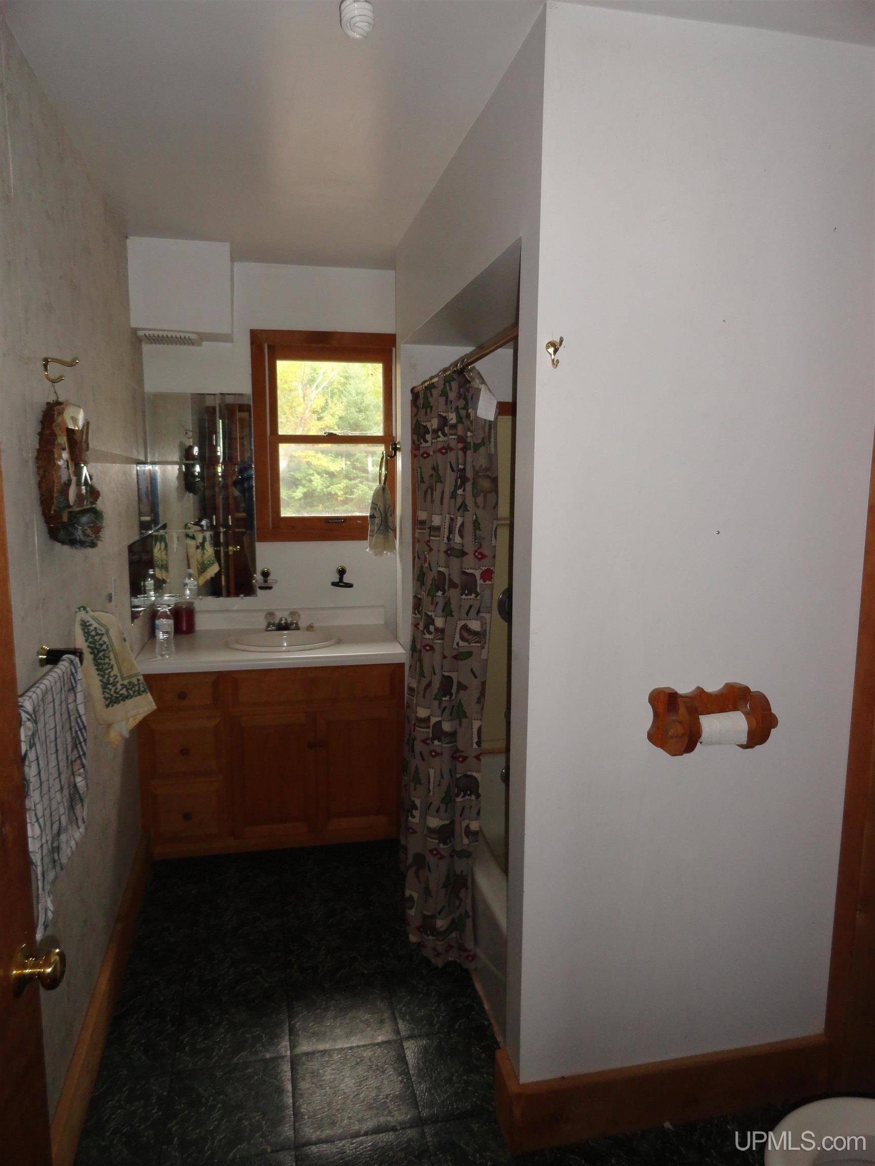 Tbd Tbd Granite Point Road Marquette, MI 49855 - Photo 25 of 41