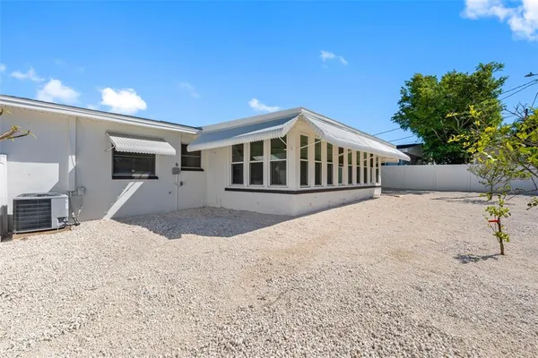 $2,950 | 11572 63rd Avenue North, Seminole, FL 33772