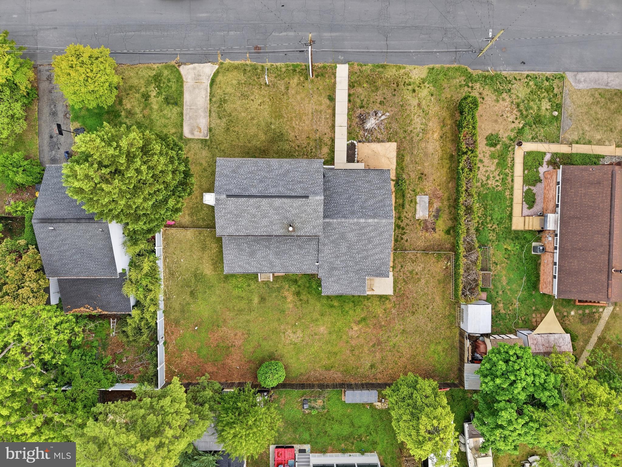 1816 Keymar Road Edgewater, MD 21037 - Photo 28 of 42 an aerial view of a house with a yard