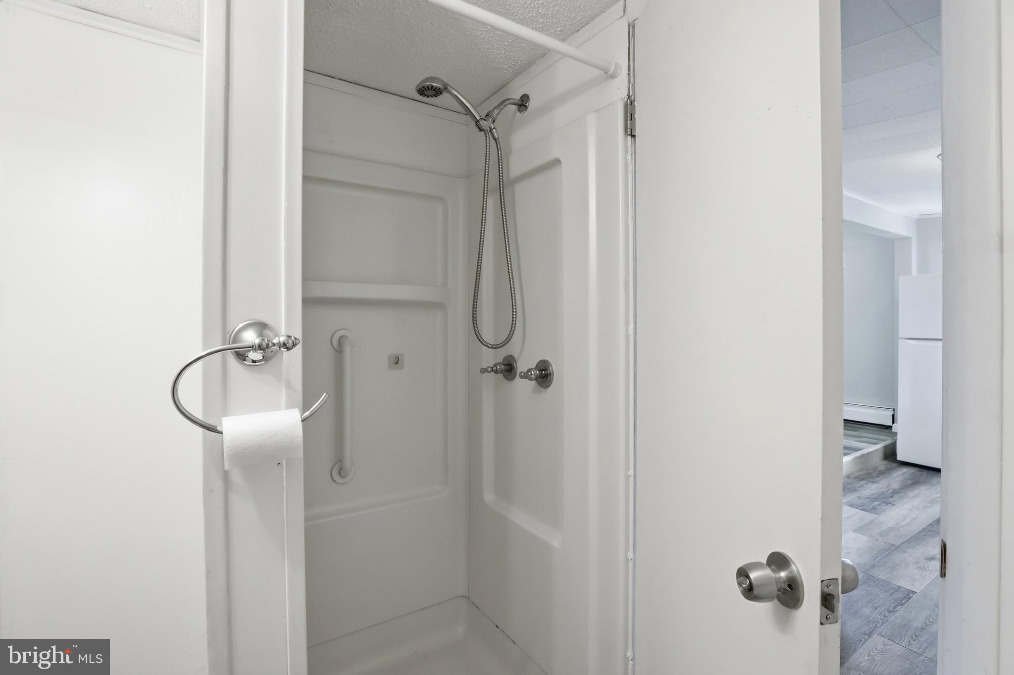 1816 Keymar Road Edgewater, MD 21037 - Photo 8 of 42 a bathroom with a shower