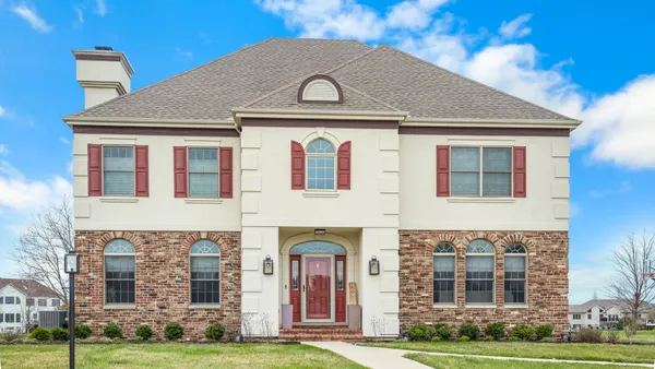 $850,000 | 1607 Chestnut Grove Court, Champaign, IL 61822