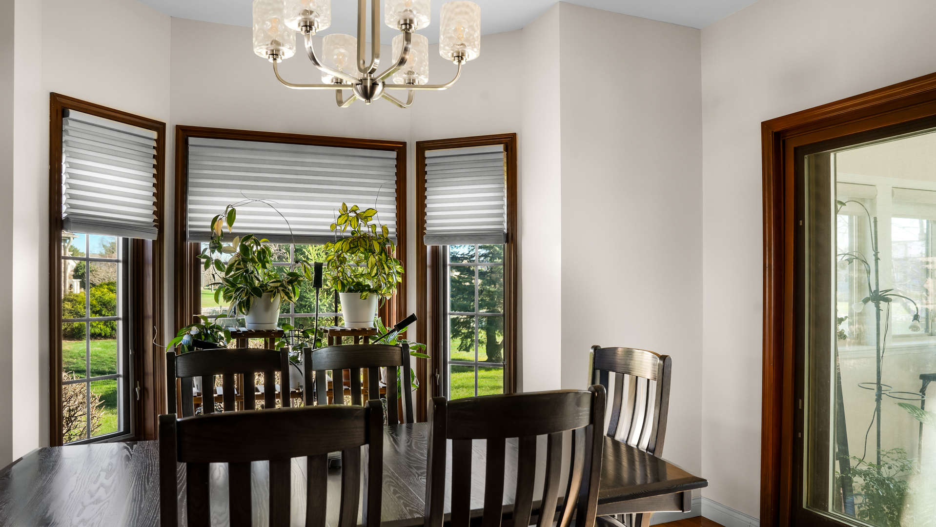 1607 Chestnut Grove Court Champaign, IL 61822 - Photo 31 of 113 a view of a balcony with furniture