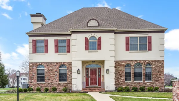 $850,000 | 1607 Chestnut Grove Court, Champaign, IL 61822