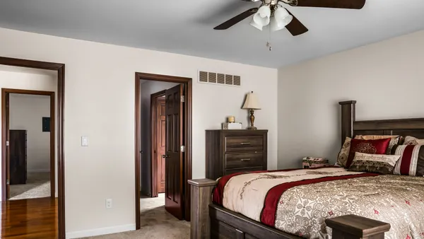 $850,000 | 1607 Chestnut Grove Court, Champaign, IL 61822