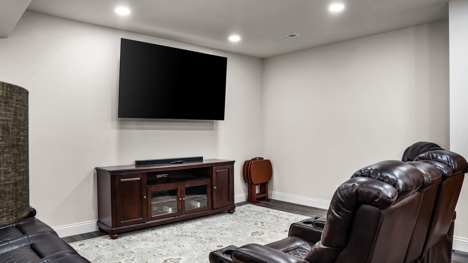 1607 Chestnut Grove Court Champaign, IL 61822 - Photo 92 of 113 a living room with furniture and a flat screen tv