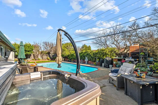 $1,329,000 | 8847 Davona Drive, Dublin, CA 94568