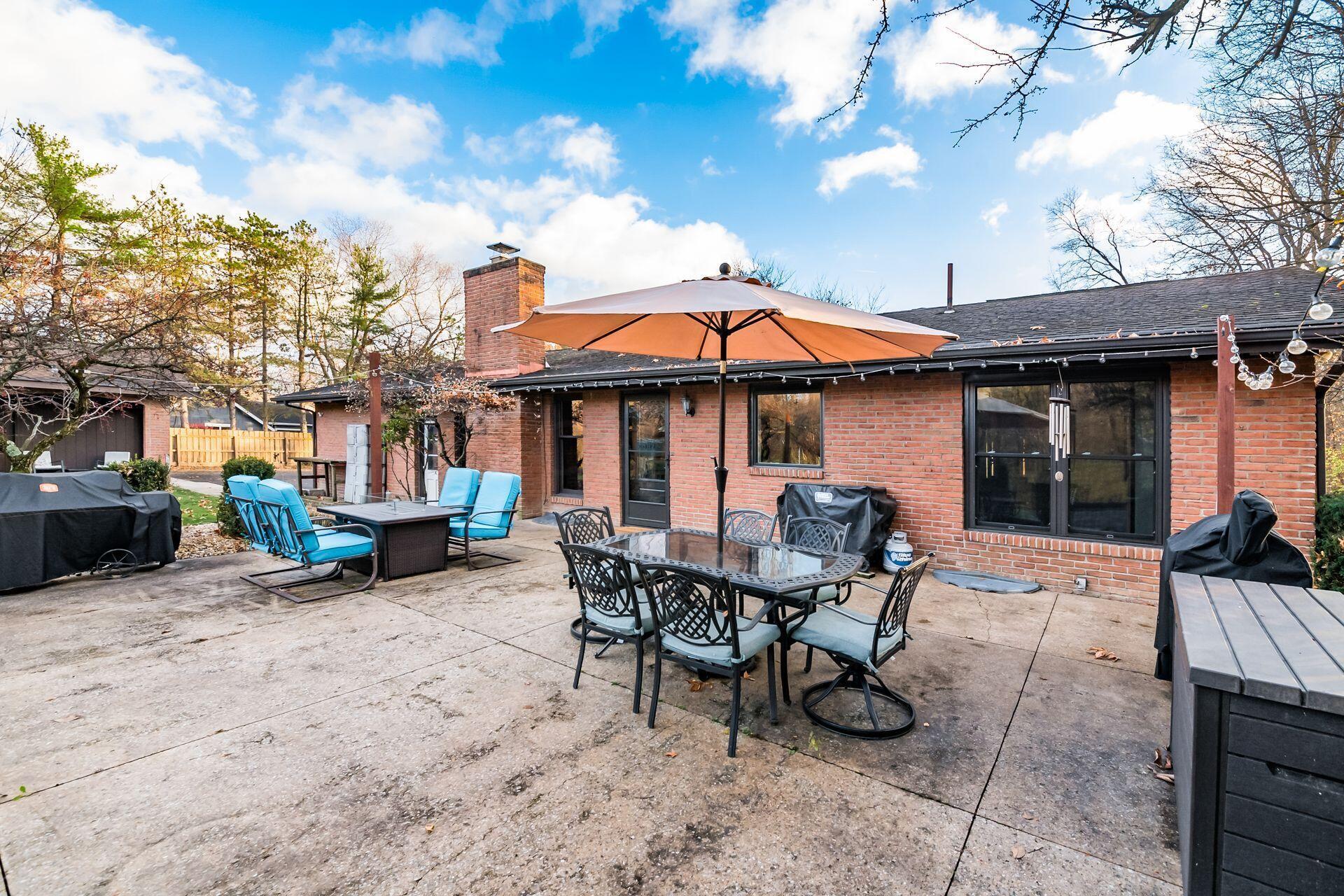 4090 Clotts Road Columbus, OH 43230 - Photo 28 of 34 OVERSIZED PATIO