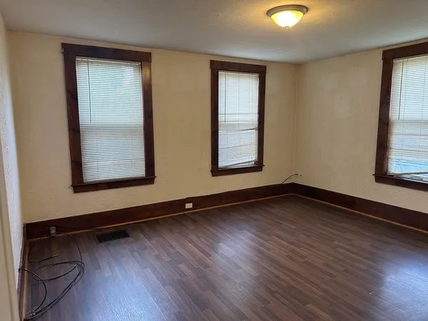 $1,700 | 32 Main Street, Unit 1, Spencer, MA 01562