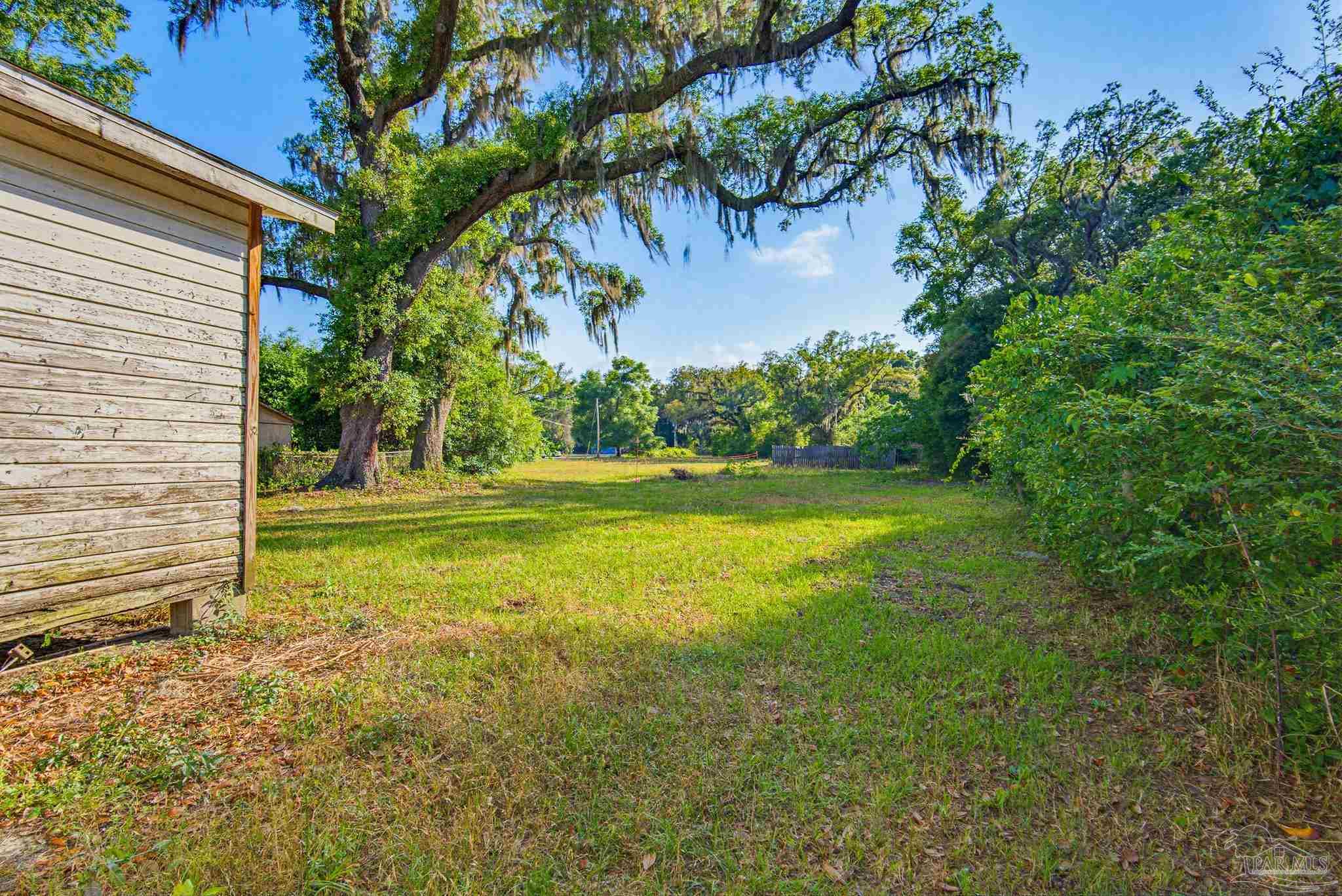 4555 Church Street Milton, FL 32583 - Photo 8 of 32