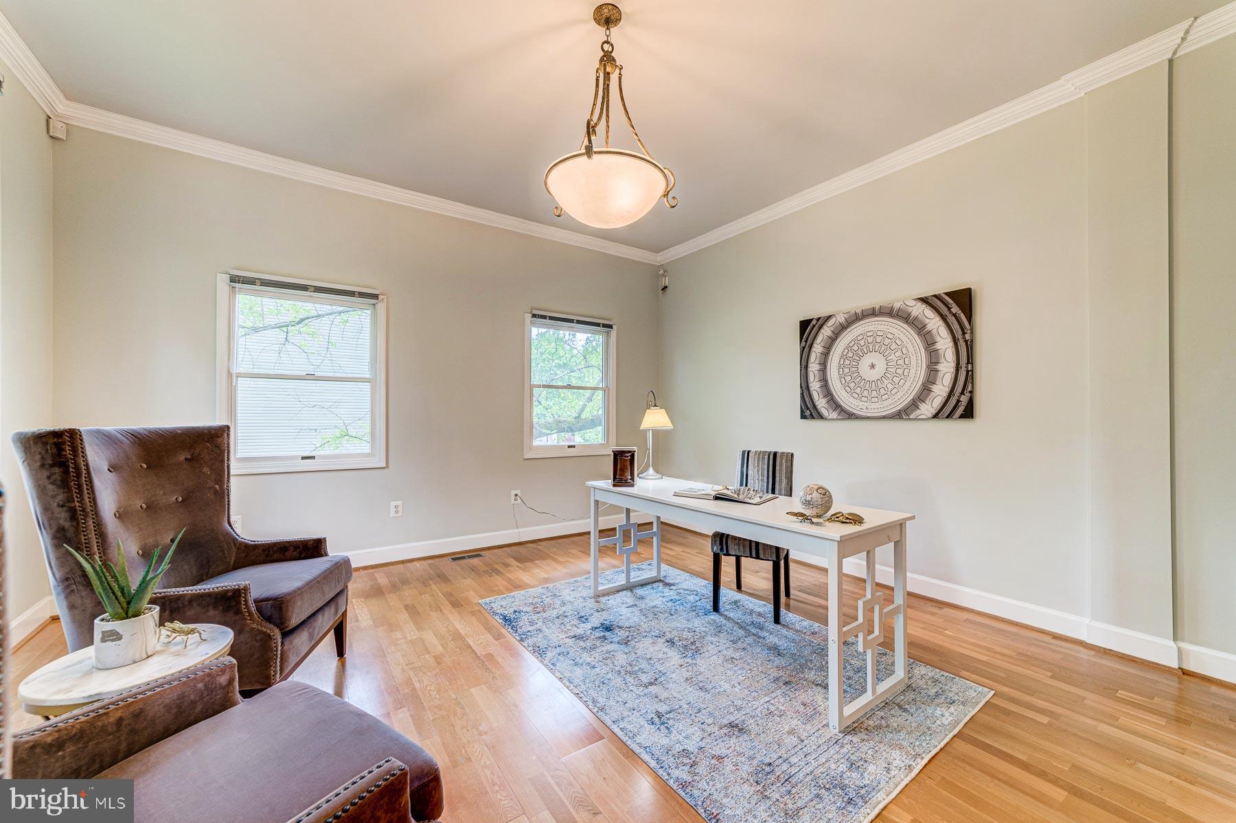 702 Ninovan Road Southeast Vienna, VA 22180 - Photo 14 of 115 Gallery Image 14