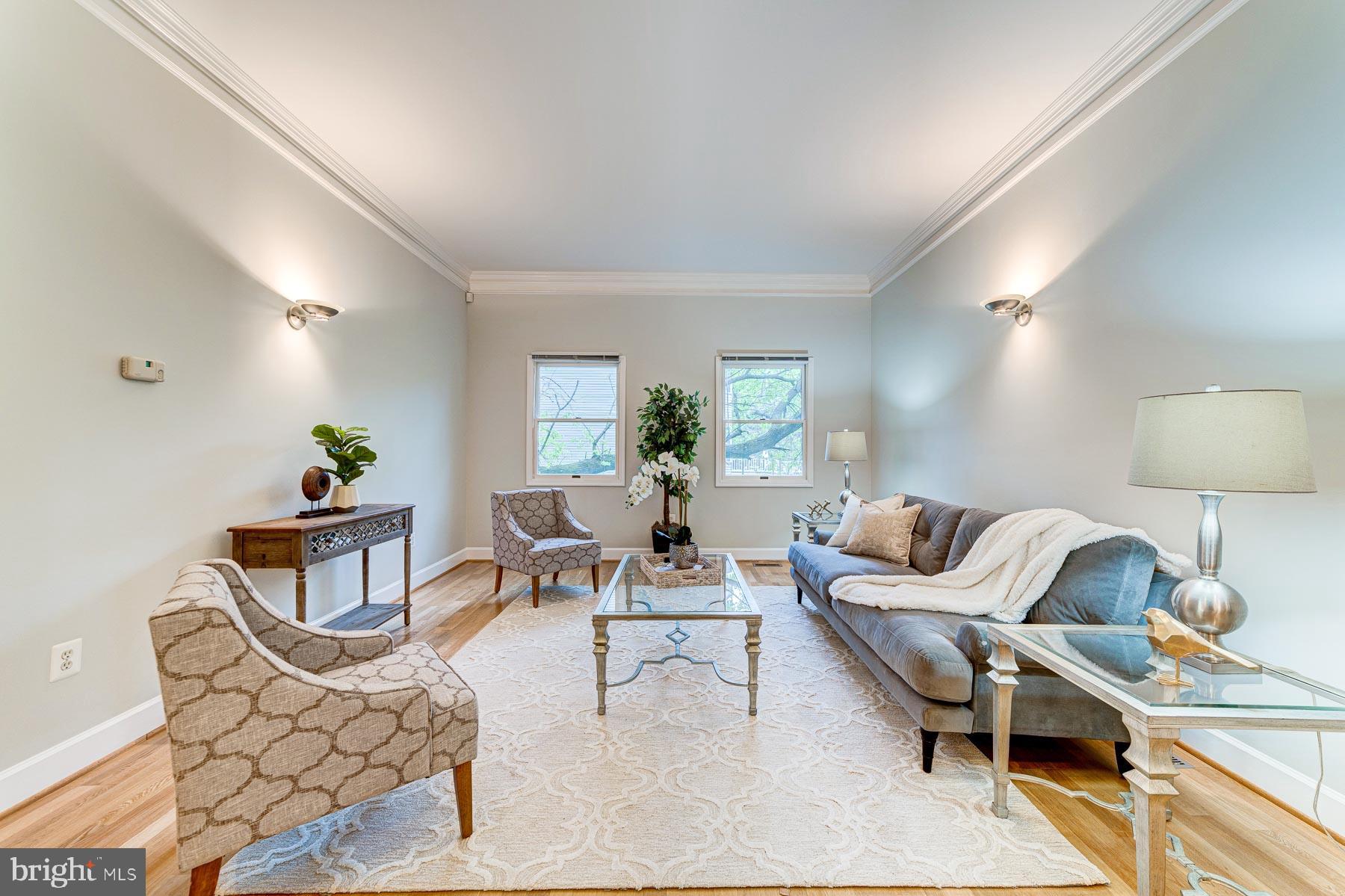 702 Ninovan Road Southeast Vienna, VA 22180 - Photo 22 of 115 Gallery Image 22