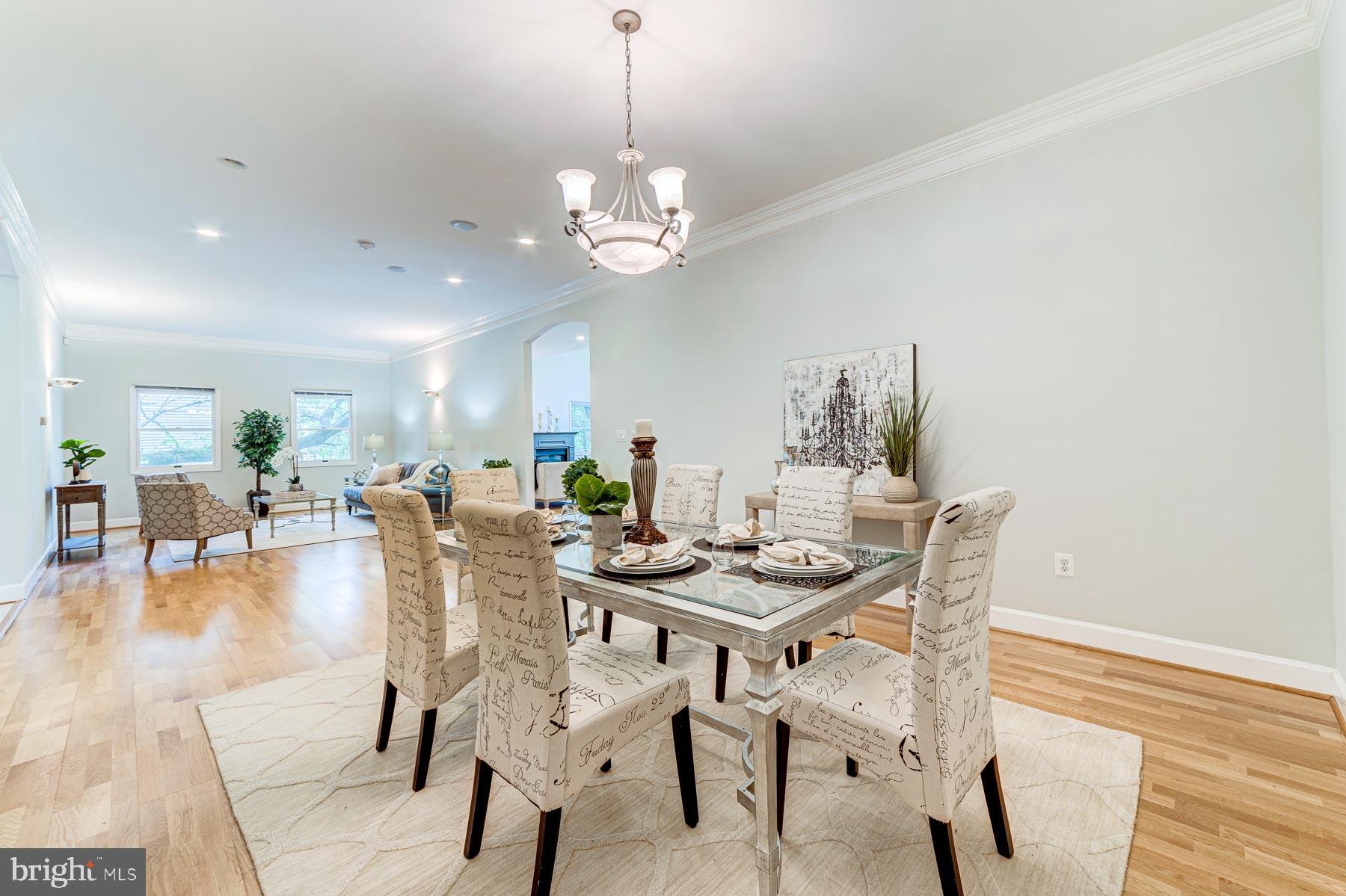 702 Ninovan Road Southeast Vienna, VA 22180 - Photo 23 of 115 Gallery Image 23
